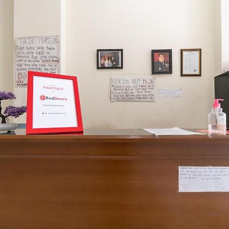 Reddoorz Near Universitas Esa Unggul Bekasi Harapan Indah Esterno foto